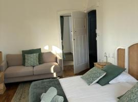 O'Cottage suite Familiale，位于阿诺奈的酒店