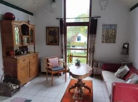 La maison sous les arbres