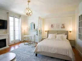 Chambre de Bonne in Downtown Long Beach