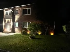 Geräumige Gästewohnung Andi im Herzen von Rastede - Küche - WLAN - Stellplatz