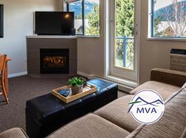 Alpenglow Lodge Fika One Bedroom by MVA，位于惠斯勒的酒店