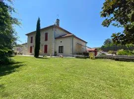 gîte porte de la bastide
