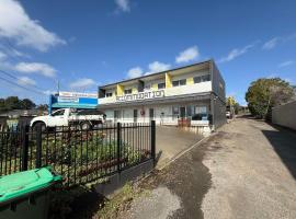Manning River Motel，位于塔里的酒店