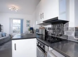Top of the Bank Apartment