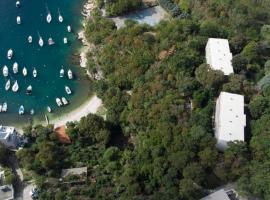 Boarding House Lucija，位于科斯特雷纳的酒店