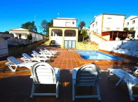 Villa Fernando 12 personas 8km Lloret de Mar