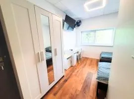 Dimael Hostel & Apartments