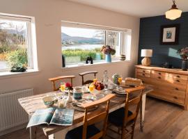 Waterside Cottage by the sea - Broadford，位于布罗德福德的酒店