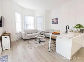 Longfleet Landings by Grandeur Property
