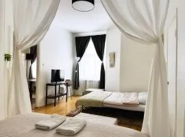 1BR Demure Design Urban Living Space