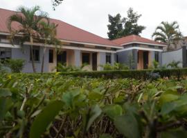 Kamfart Safari Lodge，位于金贾的酒店