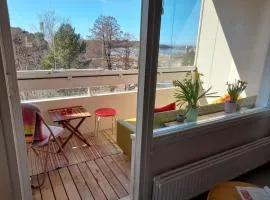 Luonnon rauhassa kodikas loma-asunto