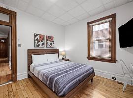 Oakland, Pittsburgh !E Cozy and Stylish Private Bedroom with Shared Bathroom，位于匹兹堡的酒店