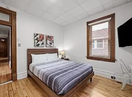 Oakland, Pittsburgh !E Cozy and Stylish Private Bedroom with Shared Bathroom