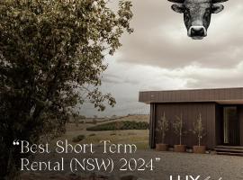 The Horned Cow - award winning luxe semi-rural house 10mins from Orange