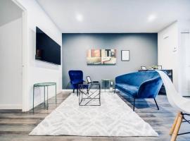 Charming 2 BD condo griffintown，位于蒙特利尔的酒店