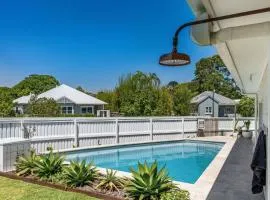Bangalow Breeze - Lovely Pool - Walk to Centre