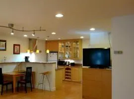 Private nicely decorated studio