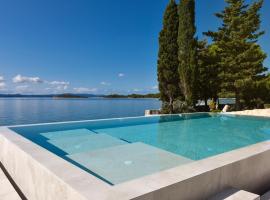 Beachfront Villa FUX Eternity Zdrelac Pasman Zadar，位于泽德瑞拉克的酒店