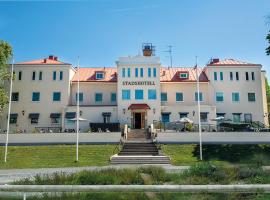 Mjölby Stadshotell，位于米约尔比的酒店