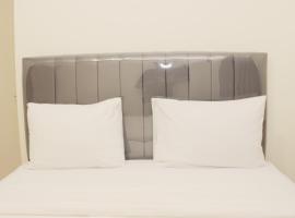 Luxury 1BR at Meikarta Apartment By Travelio，位于芝卡朗的酒店