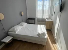 Hotel Clermont Airport