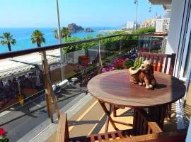 SEAFRONT VIEW-Nice Appartment in Downtown Blanes