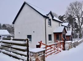 Kilmuir Cottage，位于托明陶尔的酒店