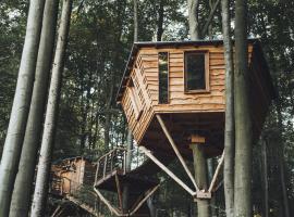 Baumhaushotel Robins Nest，位于维岑豪森的酒店