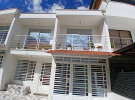 Espectacular Casa en Barbosa Santander，位于巴尔博萨的别墅