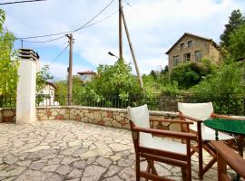 7hills Waterfall Lodge by Ski Alure，位于埃普塔罗弗斯的酒店