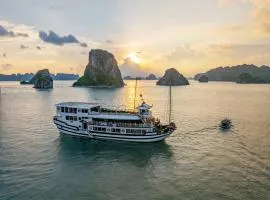 Renea Boutique Cruise