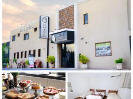 Hotel Portela II - Av Principal e a 500m do Thermas dos Laranjais，位于奥林匹亚的酒店