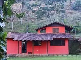 Linda casa em Visconde de Mauá perto da cachoeira