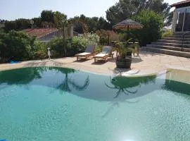 Maison confortable avec piscine à Martigues 93 m²
