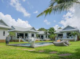 Danisam Estate 4Br Sunset Beach Front & Pool，位于通松海滩的酒店