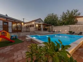 Villa Ika ZadarVillas