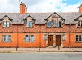 Castrum House - Chester Escape