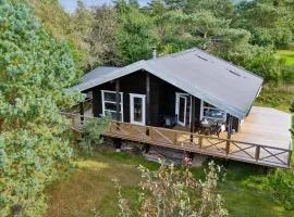 Cosy Holiday Home On A Large Hilly Natural Plot With Covered Terrace And Loft Rooms Close To Helgenæs Unique Landscape, Viewpoints And The