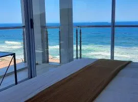 511 Umdloti Resort beachfront 1bed Apartment breathtaking sea View