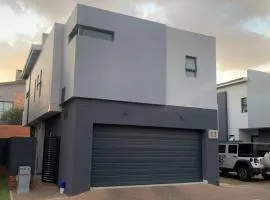 Chic Home in Prime Sandton Area