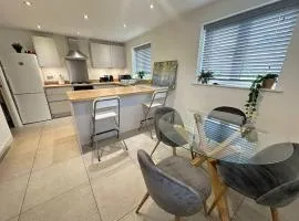 Langford House, 3bedroom, Netflix, Parking, WiFi