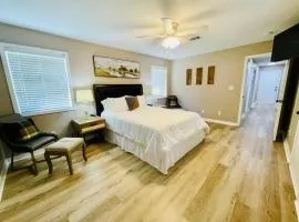 Eastgate 16B spacious comfortable