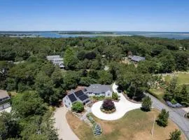 Beautifully Renovated w Access to Beach