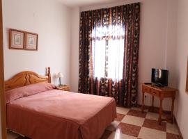 Hotel - Restaurante El Paraíso de Mágina，位于Bedmar的酒店