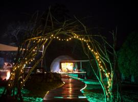 Willkay Glamping Raco Tucumán，位于Tafí Viejo的酒店