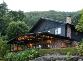 Kawaguchiko Country Cottage Ban，位于富士河口湖的乡村别墅