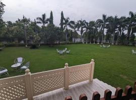 The CozyOne Gardenview，位于克久拉霍的酒店