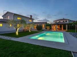 Villa Gemini by Villas Holiday
