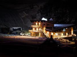 Hotel Laghetto，位于普拉托讷沃斯的酒店